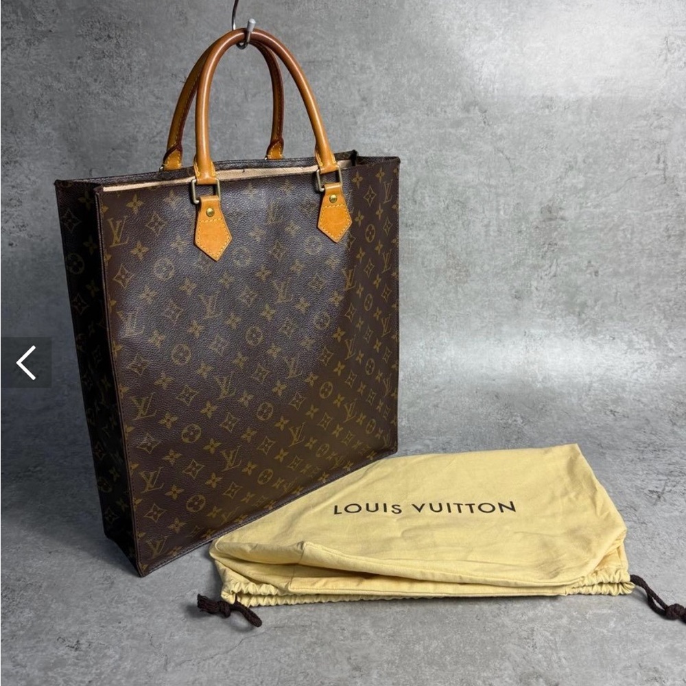 Louis Vuitton Monogram Sac Plat Bag